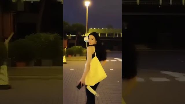 Соблазнительная девушка - Часть 50