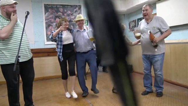 Губит людей не пиво. Песня из к/ф "Не может быть".
