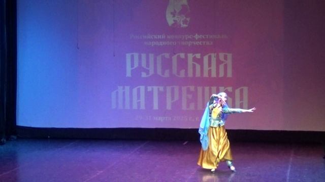 Детский танцевальный коллектив "Родничок" , "Азербайджанский танец", исп. Бекрина Дарья