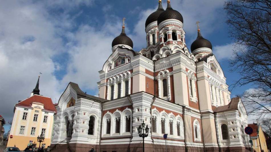 Захарова призвала Таллин прекратить давление на Эстонскую православную церковь