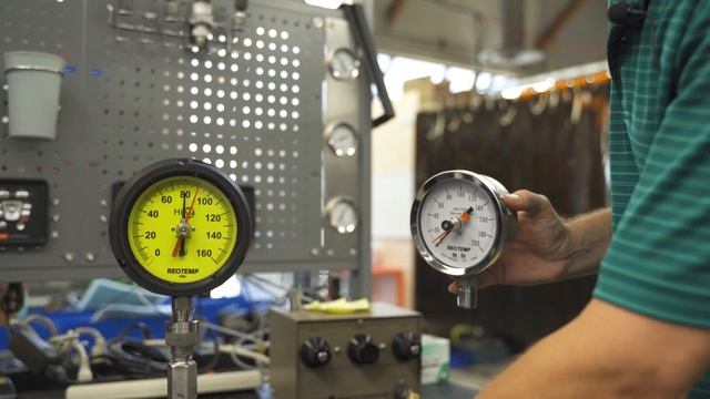 Pressure Gauge Max Pointer - Maximum Pressure Indicator