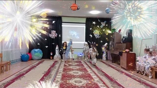 Конкурс 3 Дефиле "Космическая мода" команда "КОСМОШОПЕРЫ"