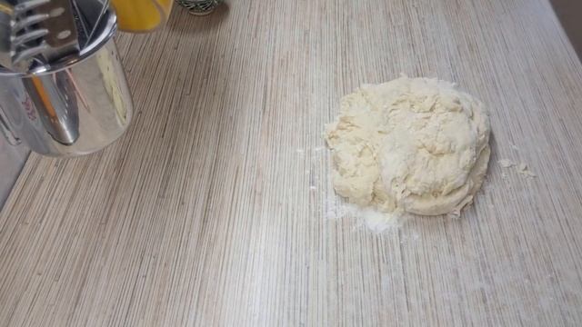 Очень простой рецепт дрожжевого хлеба .