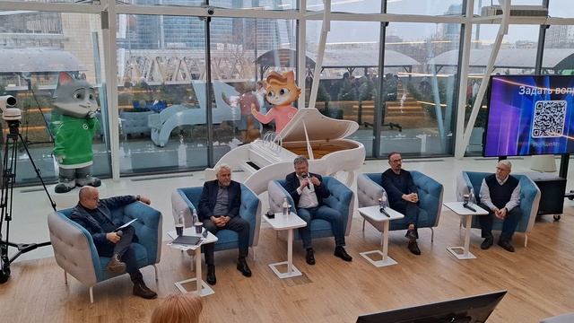 Дискуссия о космосе. Участники