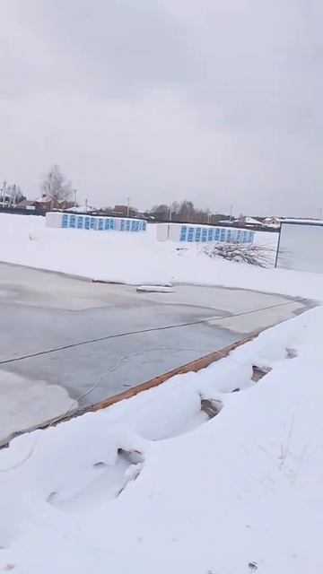 Запахло весной, скважина на буровой