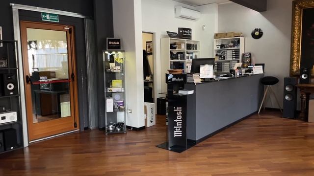 The Sonus faber MAXIMA AMATOR Loudspeakers [4Kᵁᴴᴰ] with Dan DAgostino Progression Integrated