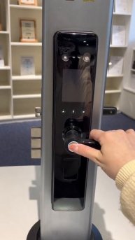 Do you like it? Fingerprint smart lock #shorts