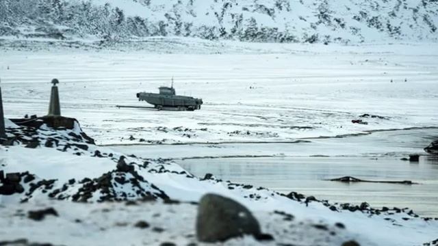 Командира базы США в Гренландии уволили за недовольство визитом Вэнса.