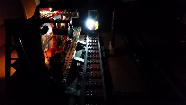 LEGO Ночная железнодорожная станция для детей