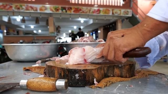 Вьетнамская еда - Гигантская Групер Голиаф Рыба Сашими Муйне морепродукты Вьетнам