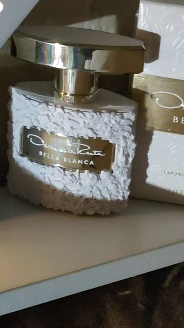 Аромат дня.Oscar de la Renta Bella Blanca