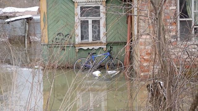 В Мамонтовке на КНС №4 аварийная ситуация, три насоса вышли из строя