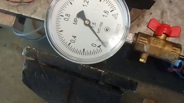 Очередная попытка вернуть к жизни манометр.