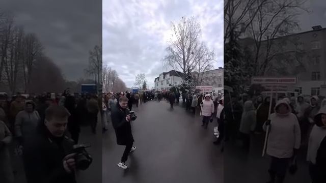 Директора Житомирской больницы громадяни выбросили в мусорный бак  🚮