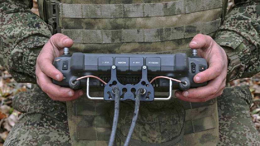 Операторы FPV-дронов уничтожили танк ВСУ в Сумской области