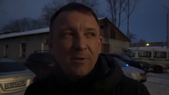 Таких генералов надо использовать по прямому назначению, а не тянуть это дело за уши.
