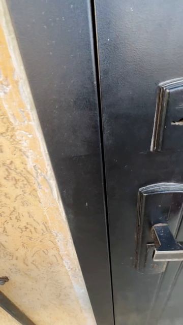 А говорят, что в Анапе работы нет))) 
 Клиенты есть, а специалистов нет.
