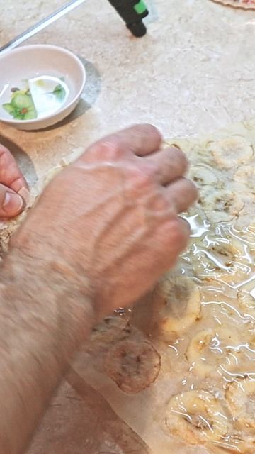 Как отделить выпечку от бумаги