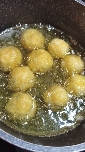 Вкусные и простые сырные шарики