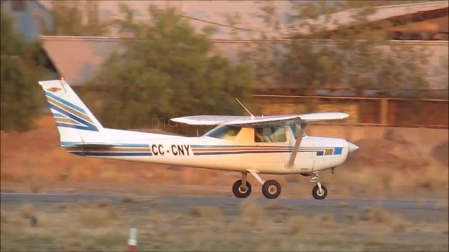Cessna 152 CC-CNY steep takeoff at Tobalaba Airport (SCTB)