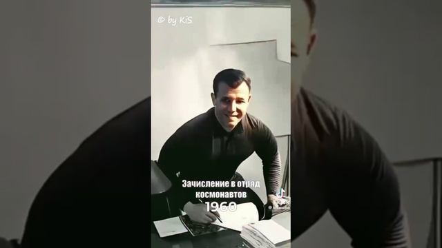 Вся жизнь первого космонавта Юрия Гагарина за одну минуту!