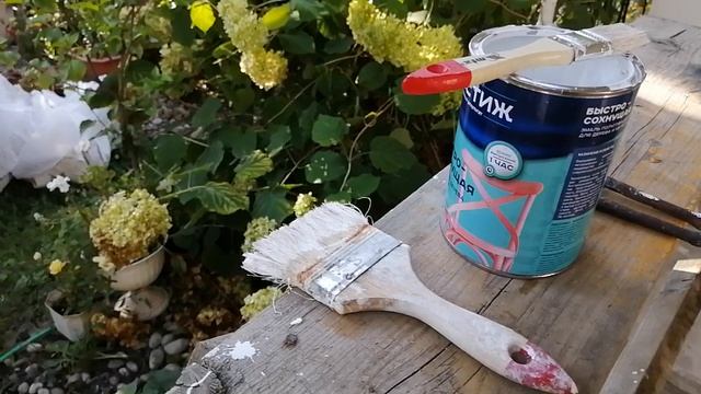 Облагораживаем вход, делаем потолок.