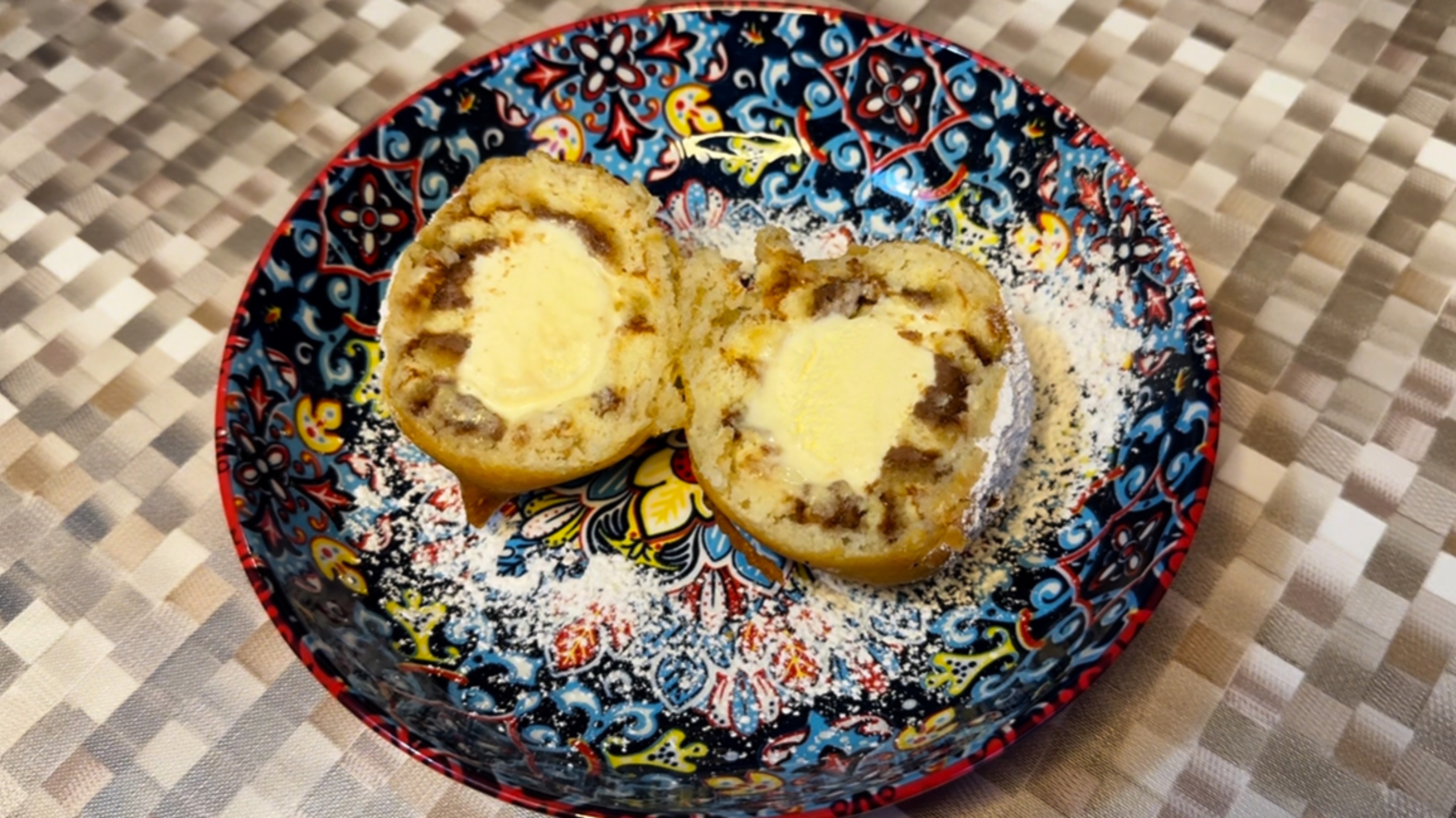 ЖАРЕНОЕ МОРОЖЕНОЕ - САМЫЙ ЛЮБИМЫЙ КИТАЙСКИЙ ДЕСЕРТ