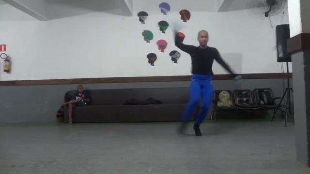 Rodrigo Waacking - Solo Vogue - Desfile Vai de Lenço