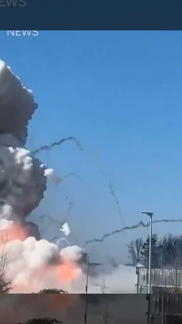 Взрыв на химическом заводе в Эйршире, Шотландии.