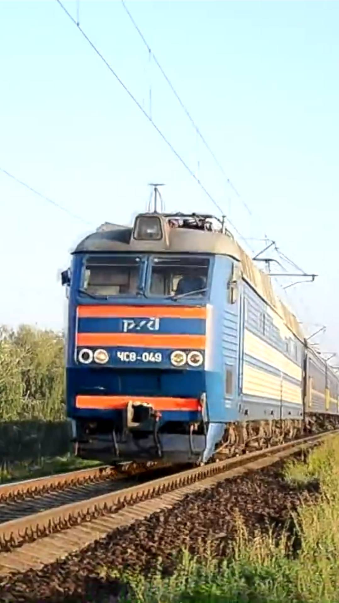 ЧС8-049