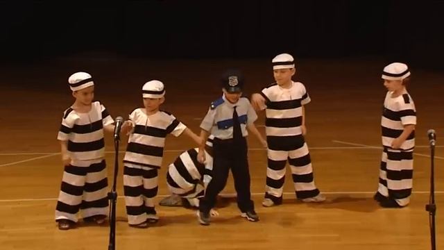 4 Years Boys Performing 