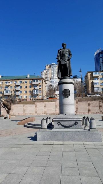 Могила генерал-губернатора Восточной Сибири графа Н.Н. Муравьёва-Амурского, Владивосток