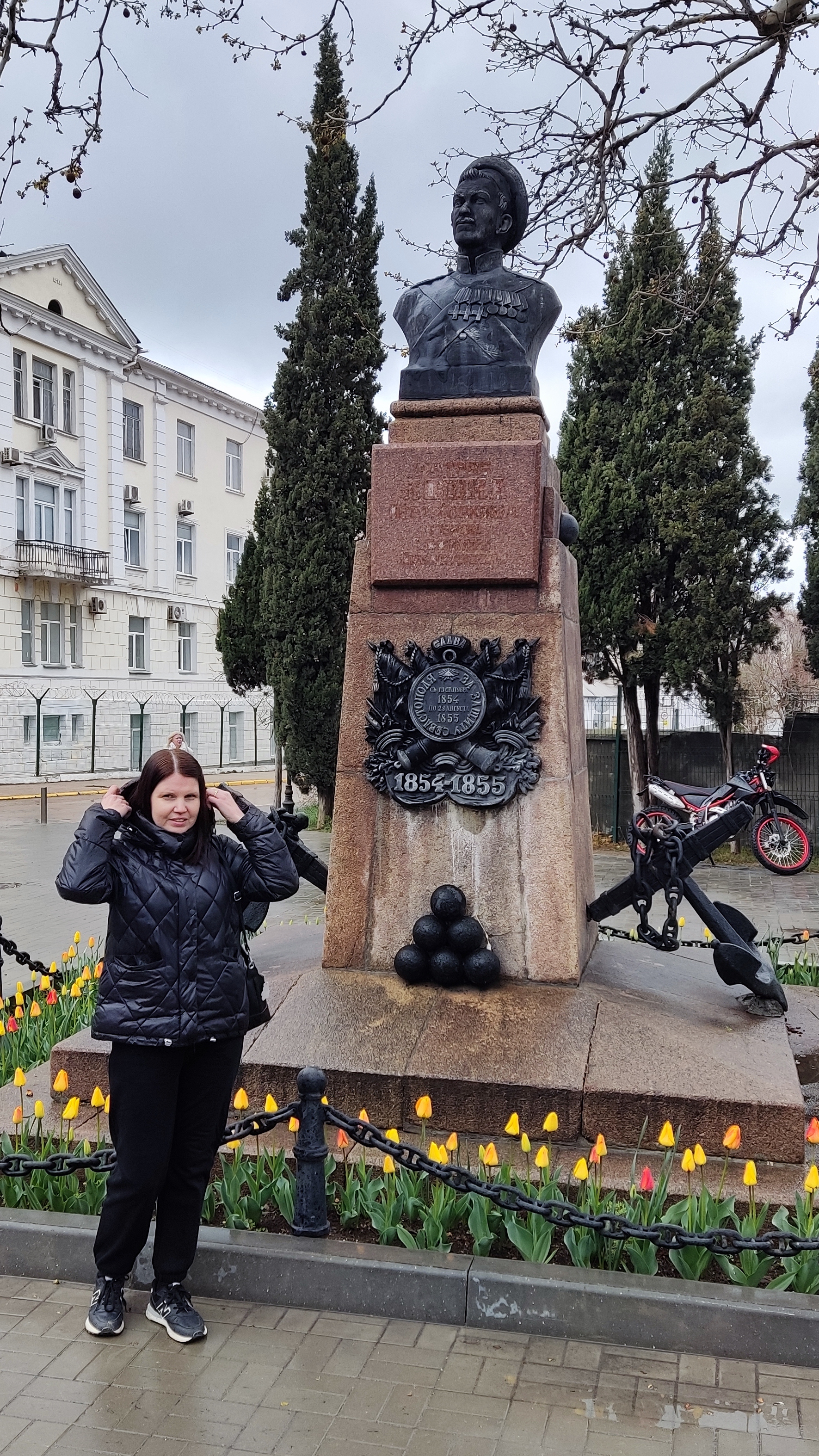 город Севастополь.Памятник матросу Кошке.11.04.2025