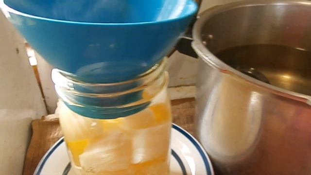 How to safely can potatoes