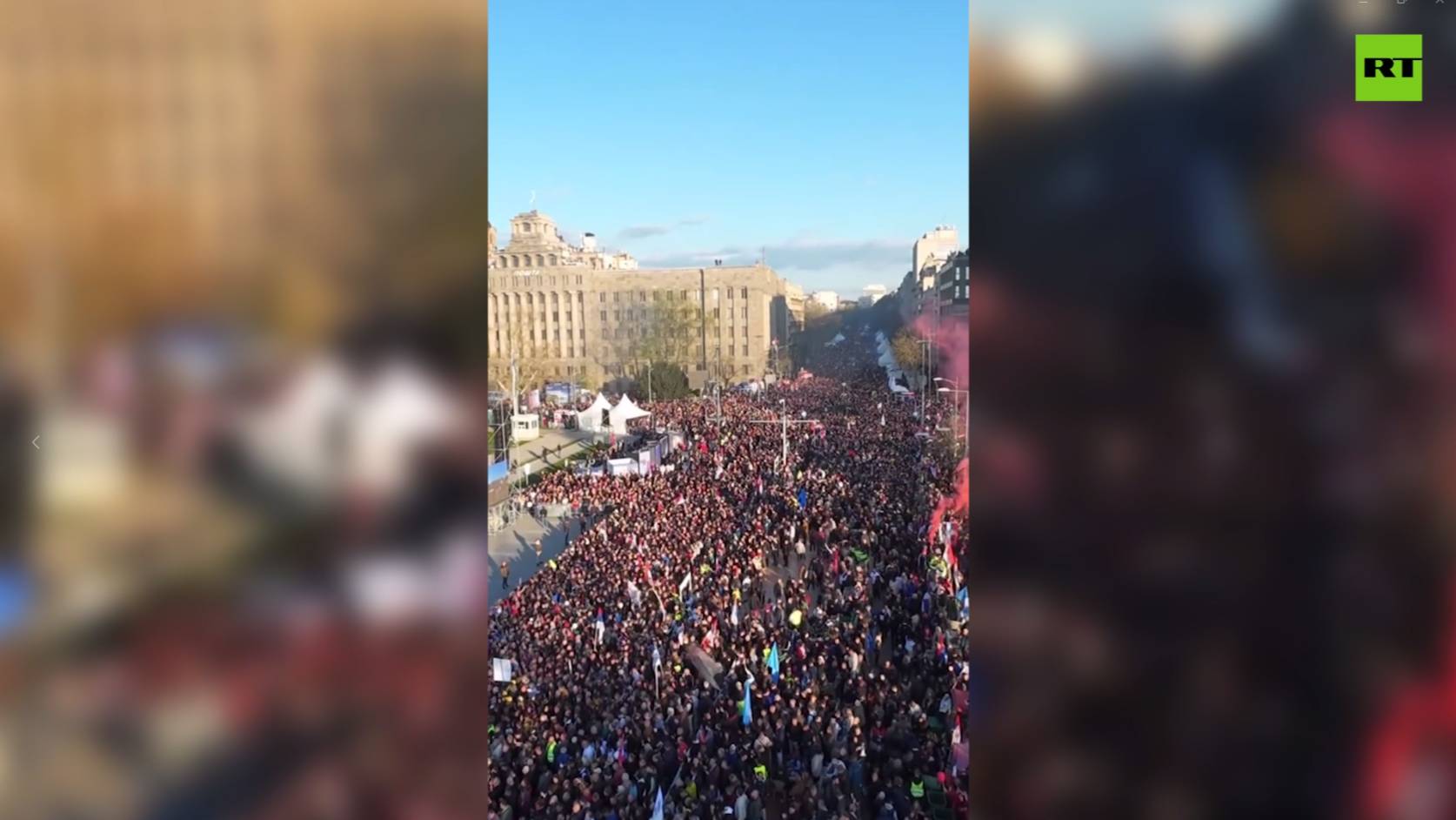 В Сербии проходит митинг в поддержку Александра Вучича