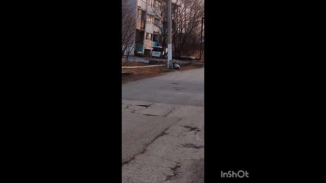 Я одно не могу только👎 понять? Зачем собирать мусор в пятницу 👎? Если его увезут только👎в понедел