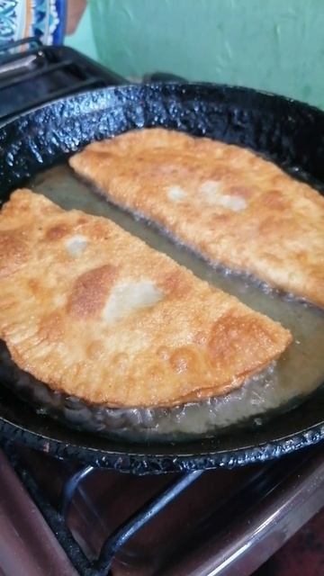 Чебуречки 🤤
