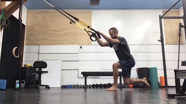 TRX Hover Lunge