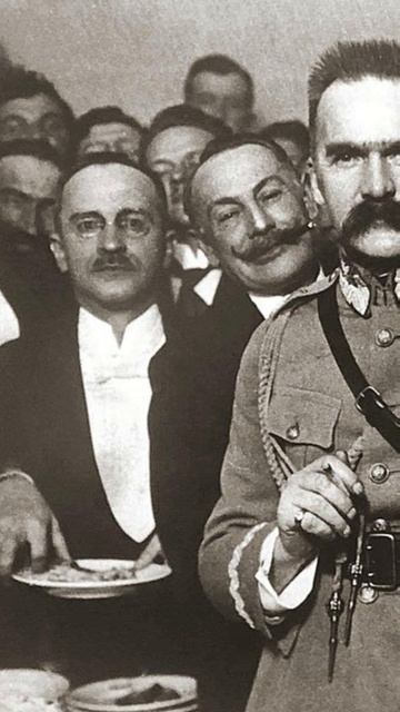 Почему коммунисты не захватили власть в Польше в 1918-1921 гг.? #польша #история #ссср #коммунизм
