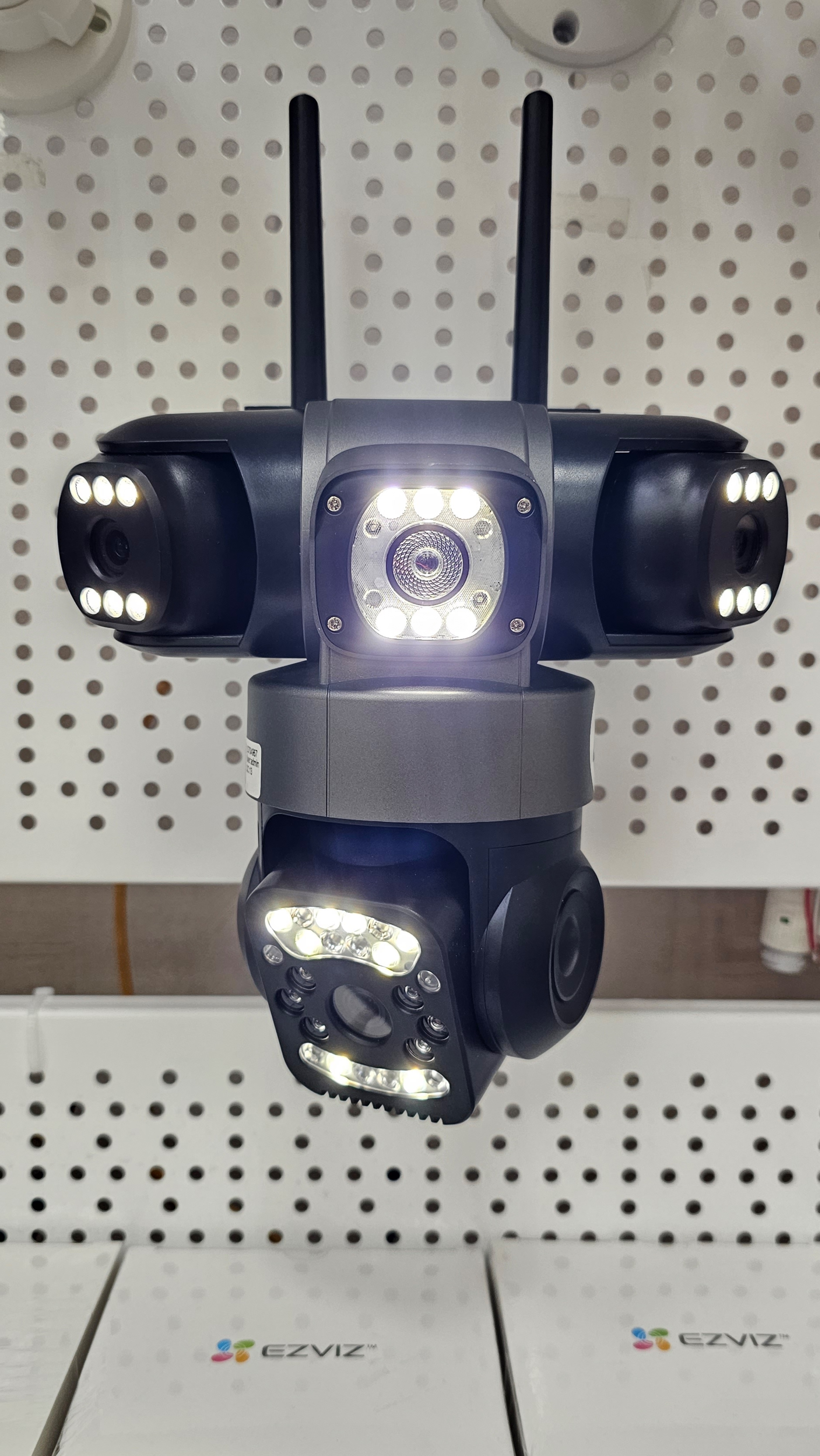 Уличная поворотная камера V380 4G с сим-картой — видеонаблюдение без проводов!