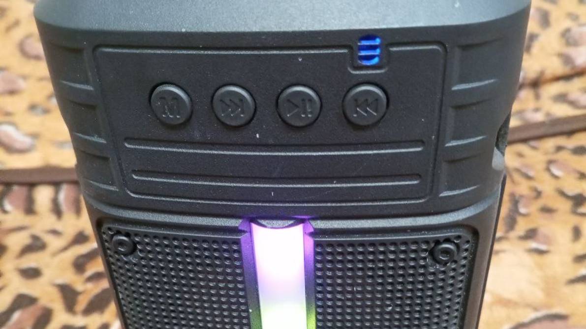 портативная колонка нонейм RGB LED подсветка