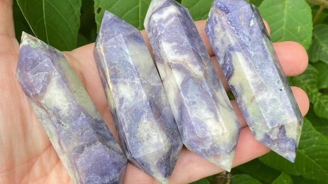 HOW TO SPOT FAKE CRYSTALS | PART 3 | CHAROITE, TIFFANY STONE & LAPIS LAZULI | ARE YOUR CRYSTALS FAK
