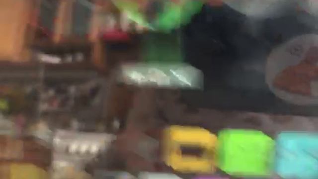 Лиза и Миша. Лиза играет игру sprunki.