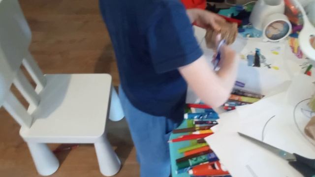 Илья делает катапульту