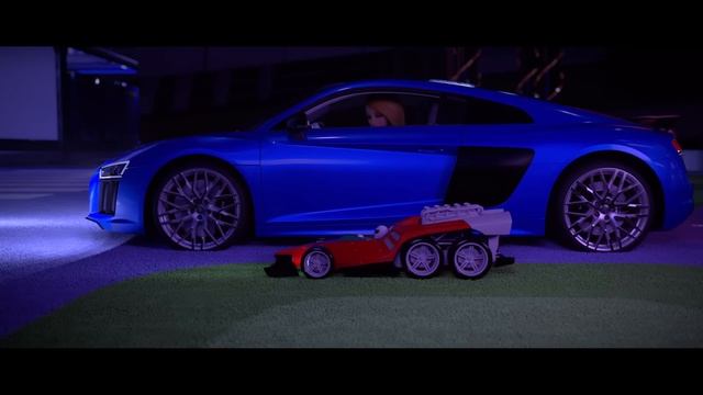 Кукла катается на автомобиле AUDI/ Кукла, которая выбрала вождениеThe Doll that Chose to Drive＂