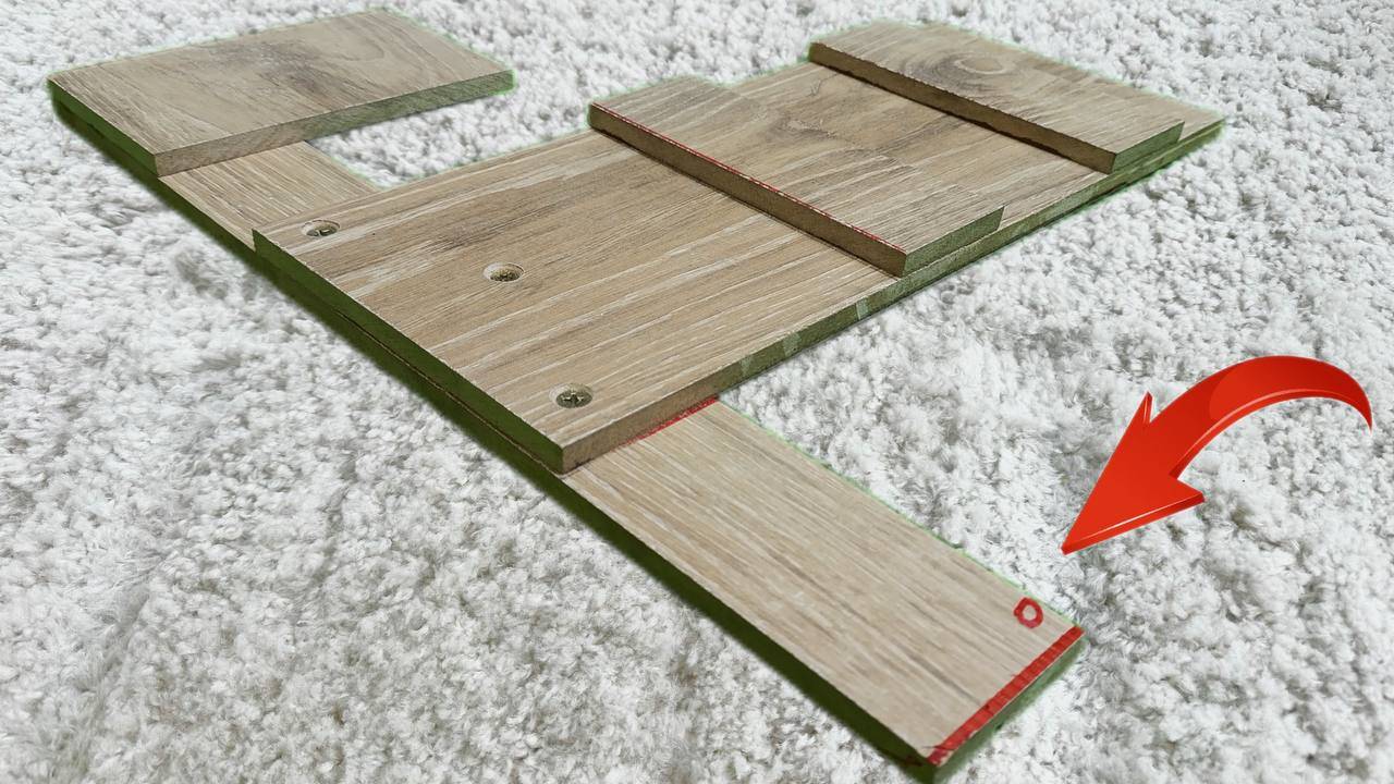 Один кусок ламината, но такое полезное приспособление за 2 минуты. Сделай и себе!