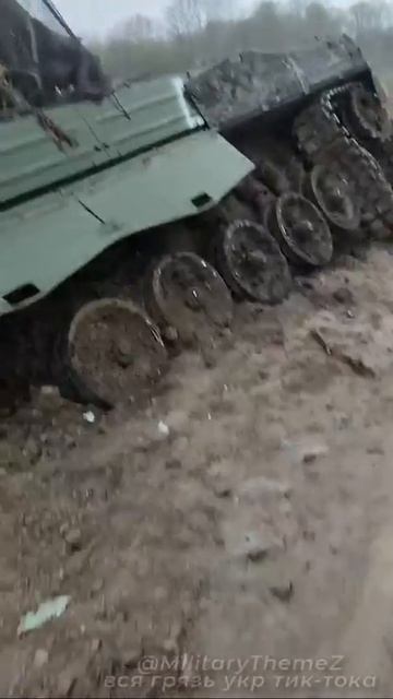 В Сумской обл. Немецкая Marder 1A3 ВСУ попыталась вытащить американский М113 из воды