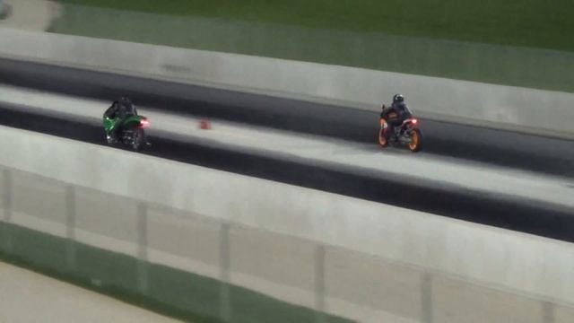 Kawasaki zx14 vs Honda cbr1000rr grudge racing clocks off Nhdro 2018
