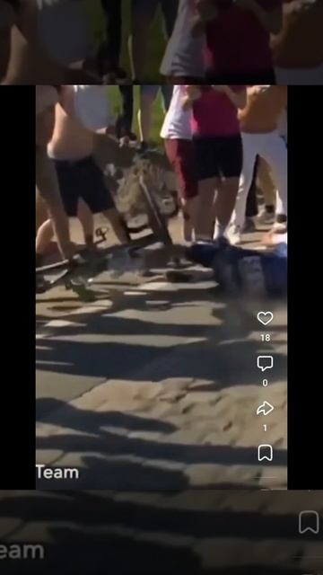 Зритель зачем-то сбил велосипедиста