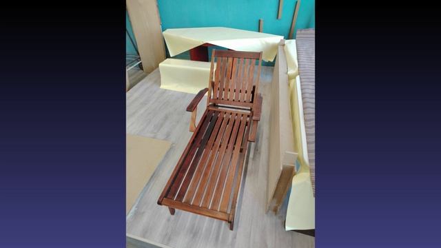 Реставрированный шезлонг пока без лака